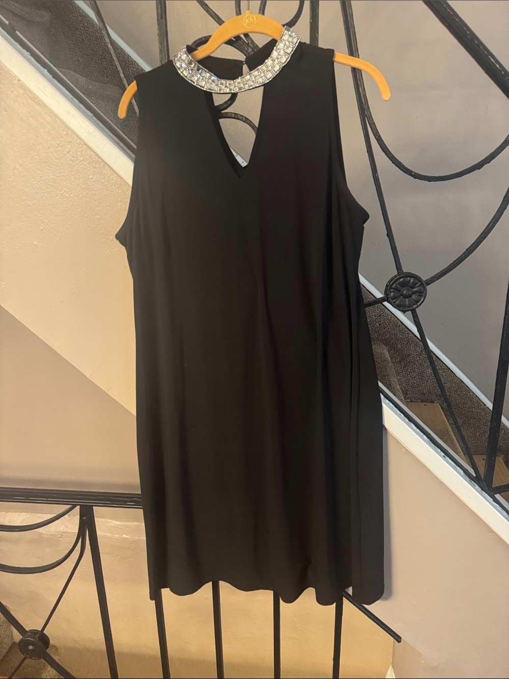 Black Dress Large/rhinestone collar